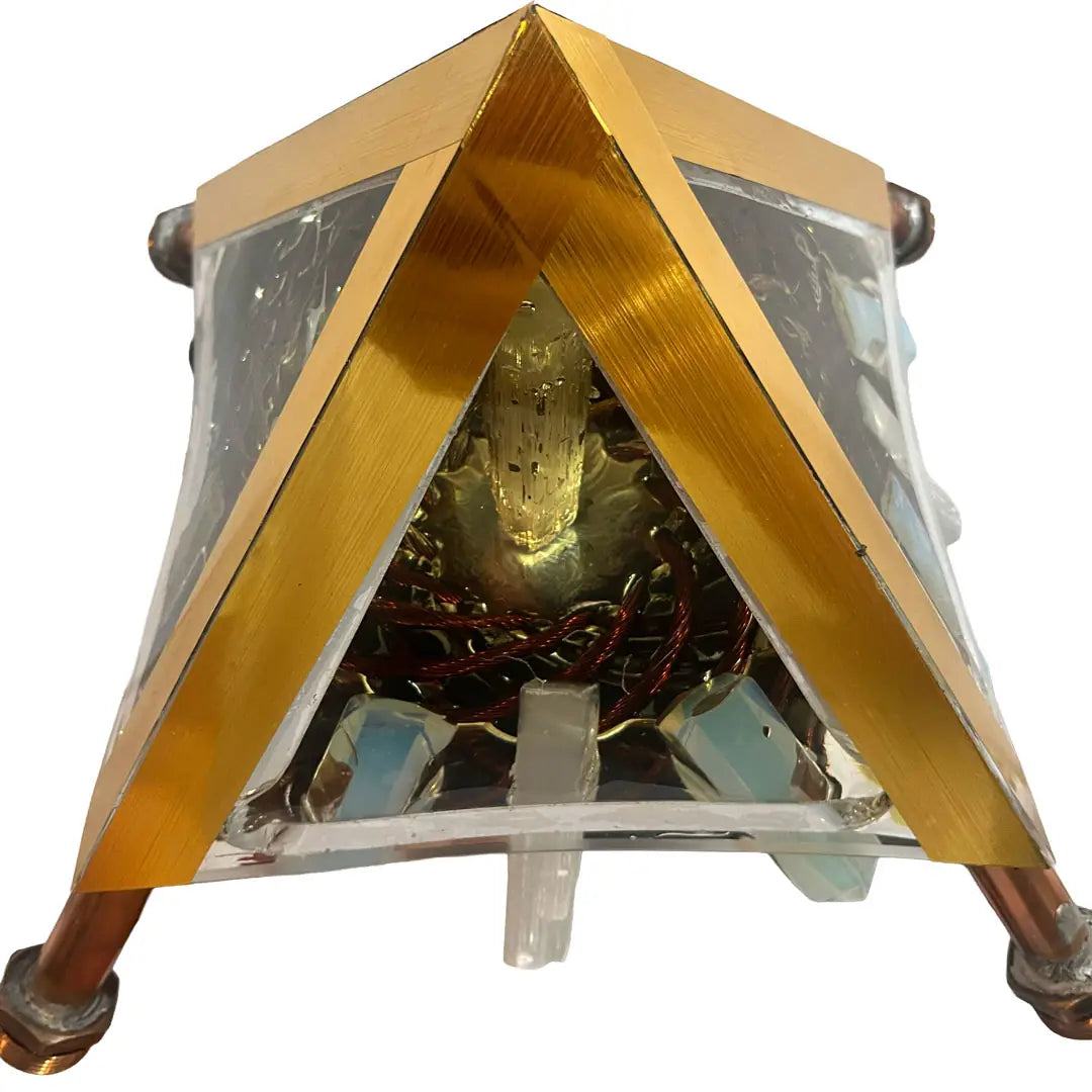 Copper Pyramid with Quantum Vortex PEMF | NEXUS CORE 3-System | 624m Rodin Coil | Rife Frequencies 1Hz–150kHz | Strobe Light Therapy | Frequency Lab AI Included | Giza 51° Sacred Geometry | Selenite | Collapsible | Handmade — Metayantra