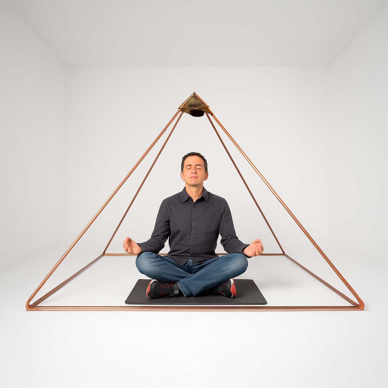 Electromagnetic and Light Therapy IPyramid (Quantum Vortex PEMF Technology)