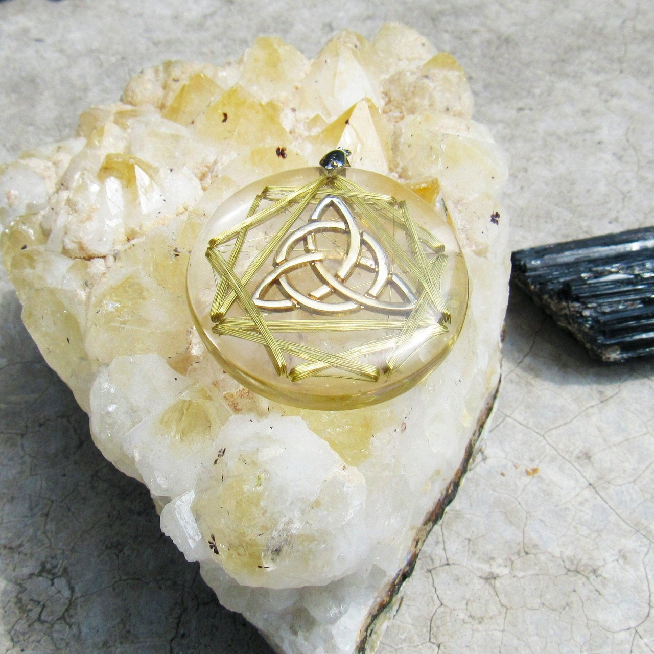 Celtic Triquetra Magic - Metayantra Consciencia